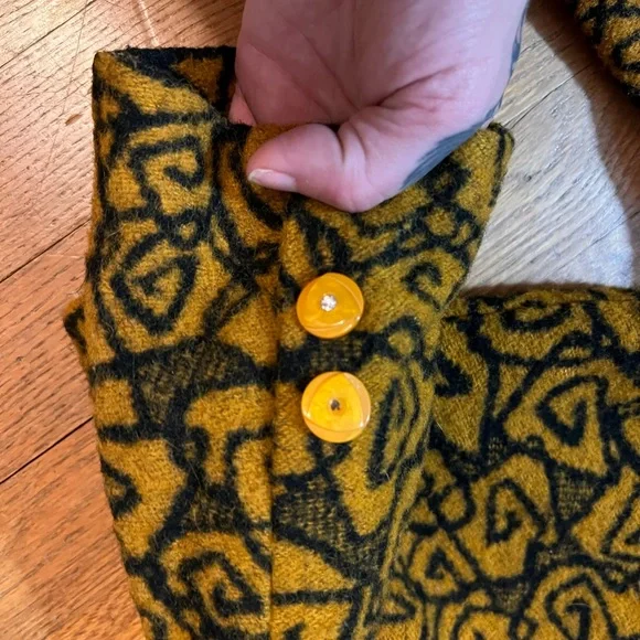 Vintage Patterned Pea Coat with Hood - Picture 4 of 6